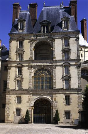 Primary view of Château de Fontainebleu