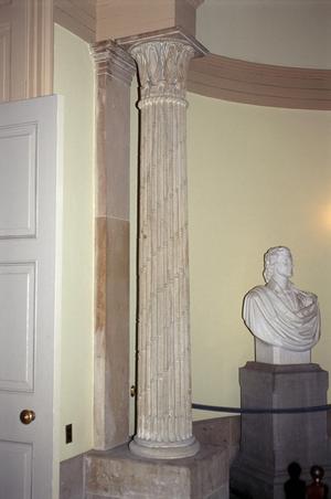 Primary view of Corncob Capital. Carved by Giuseppe Franzoni.